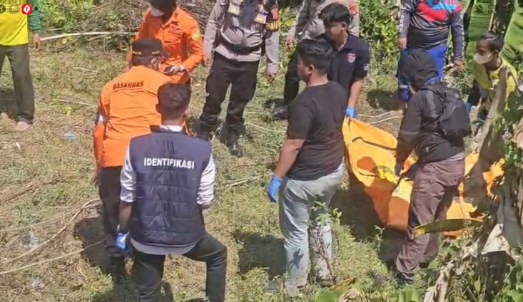 Dramatis! Evakuasi Jasad Perempuan di Sumur Tasikmalaya Tertahan Ular Kobra